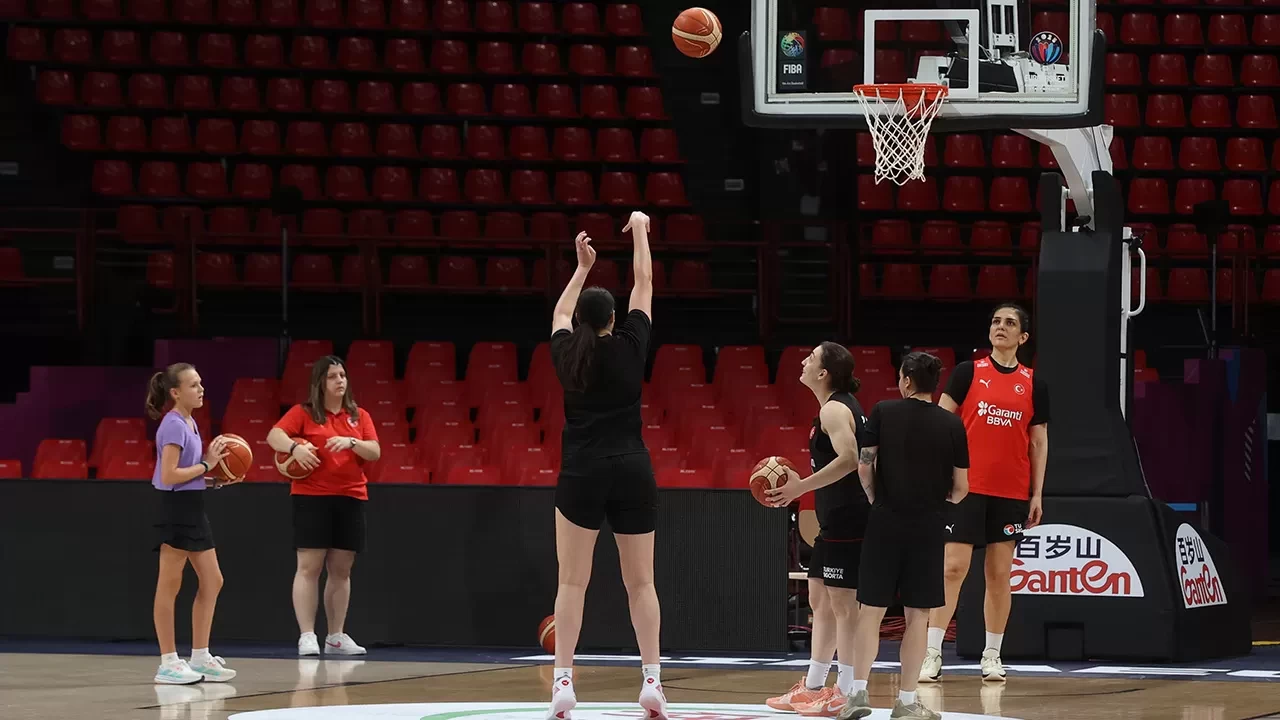 A Milli Kadın Basketbol Takımı, Yunanistan sınavı öncesi hazırlıklarını tamamladı