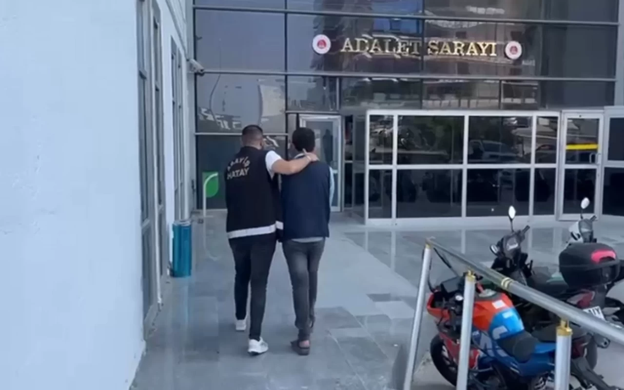Hatay’da hapis cezası ile aranan göçmen kaçakçısı yakalandı