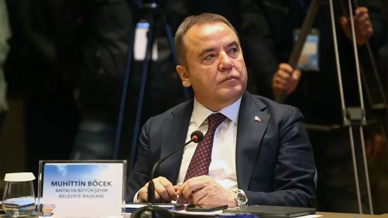 Rüşvet soruşturmasında flaş gelişme! İçişleri Bakanlığı'ndan "Muhittin Böcek" açıklaması