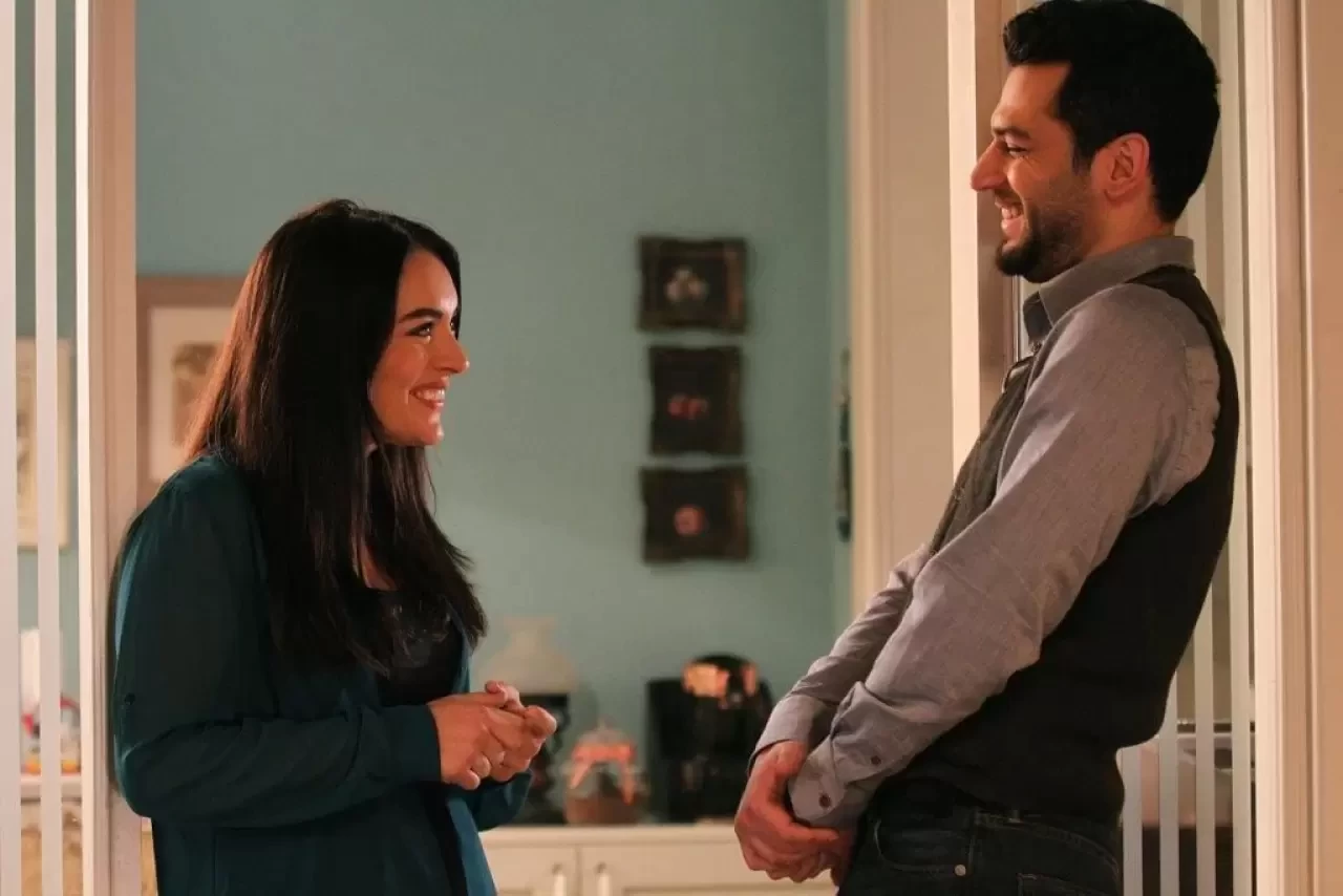 Kocan Kadar Konuş Filminin Konusu ve Oyuncuları: İşte Merak Edilenler