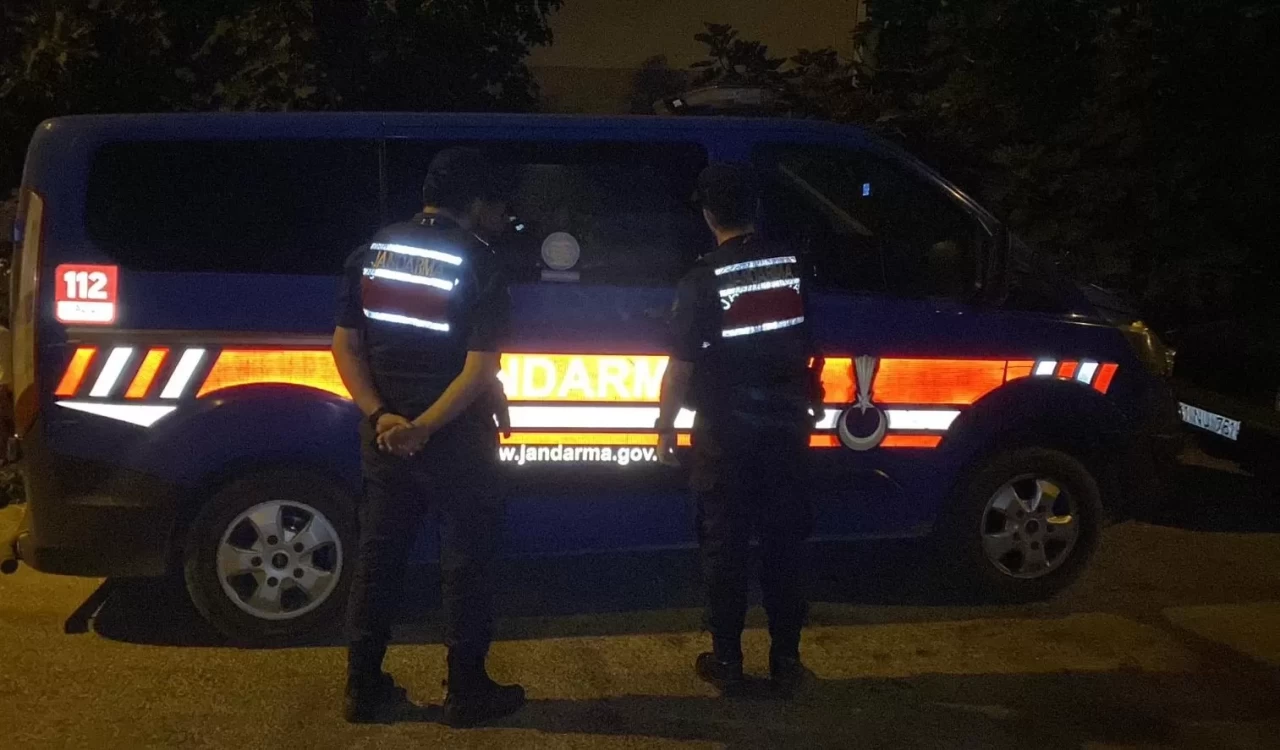 Jandarma adım adım takip etti: Yüklü miktarda uyuşturucu ele geçirildi