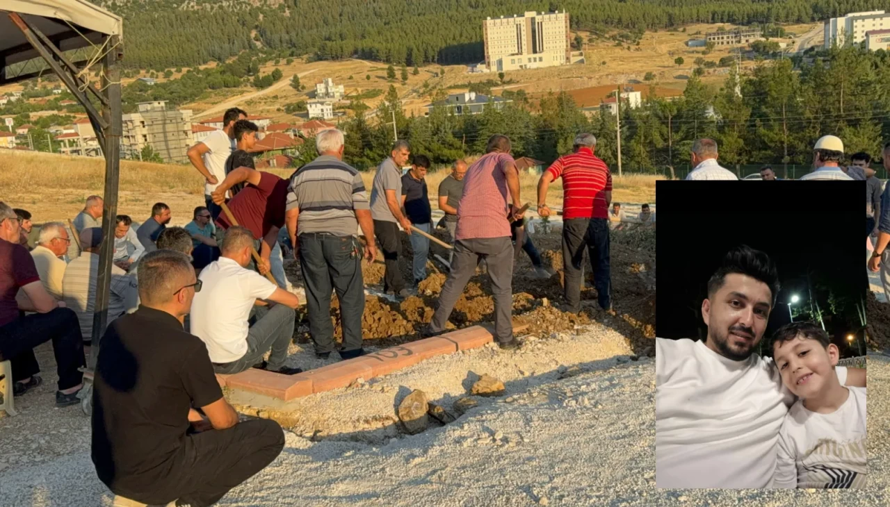 Yürek yakan veda! Baba-oğul yan yana uğurlandı