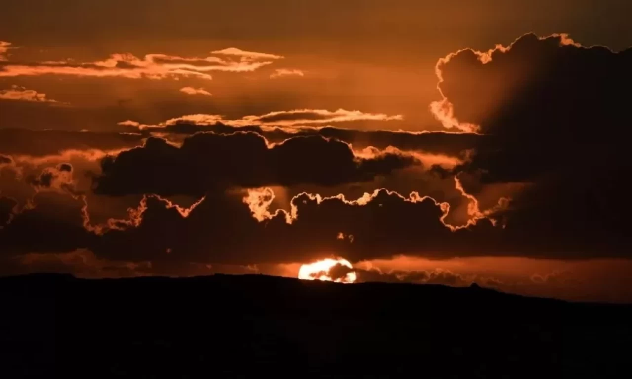 Tropikal gece uyarısı! 56 ilde sıcaklık 40 dereceyi aştı