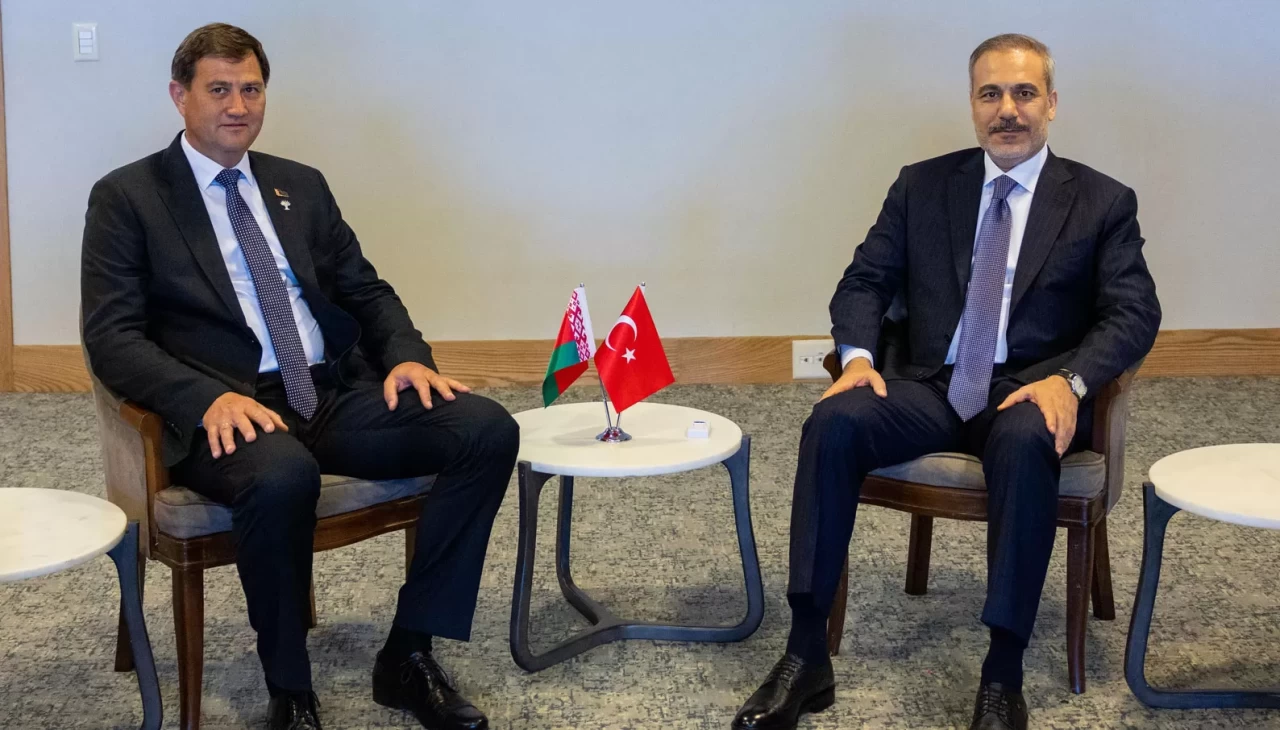 Dışişleri Bakanı Fidan Belarus Dışişleri Bakanı Ryzhenkov ile görüştü