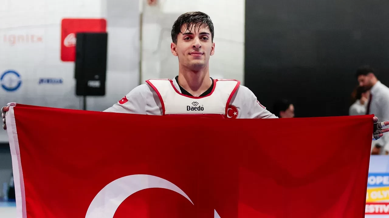 Buğra Coşgungönül'den EYOF 2025'te altın madalya