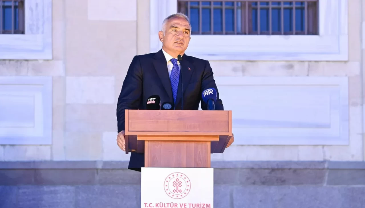 Bakan Ersoy duyurdu! 2026'da Türk Dünyasının kalbi Ankara'da atacak