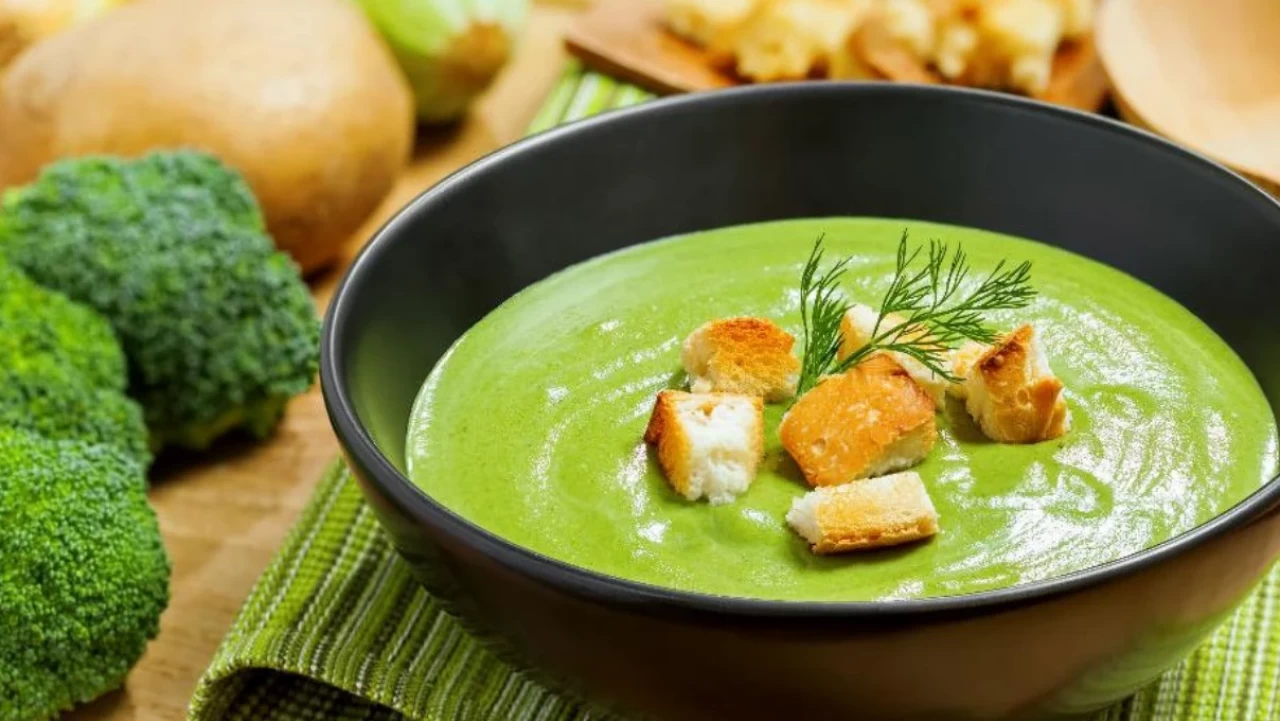 Ödemden kurtulmanın en hızlı yolu soğuk çorba! 3 pratik soğuk çorba tarifi