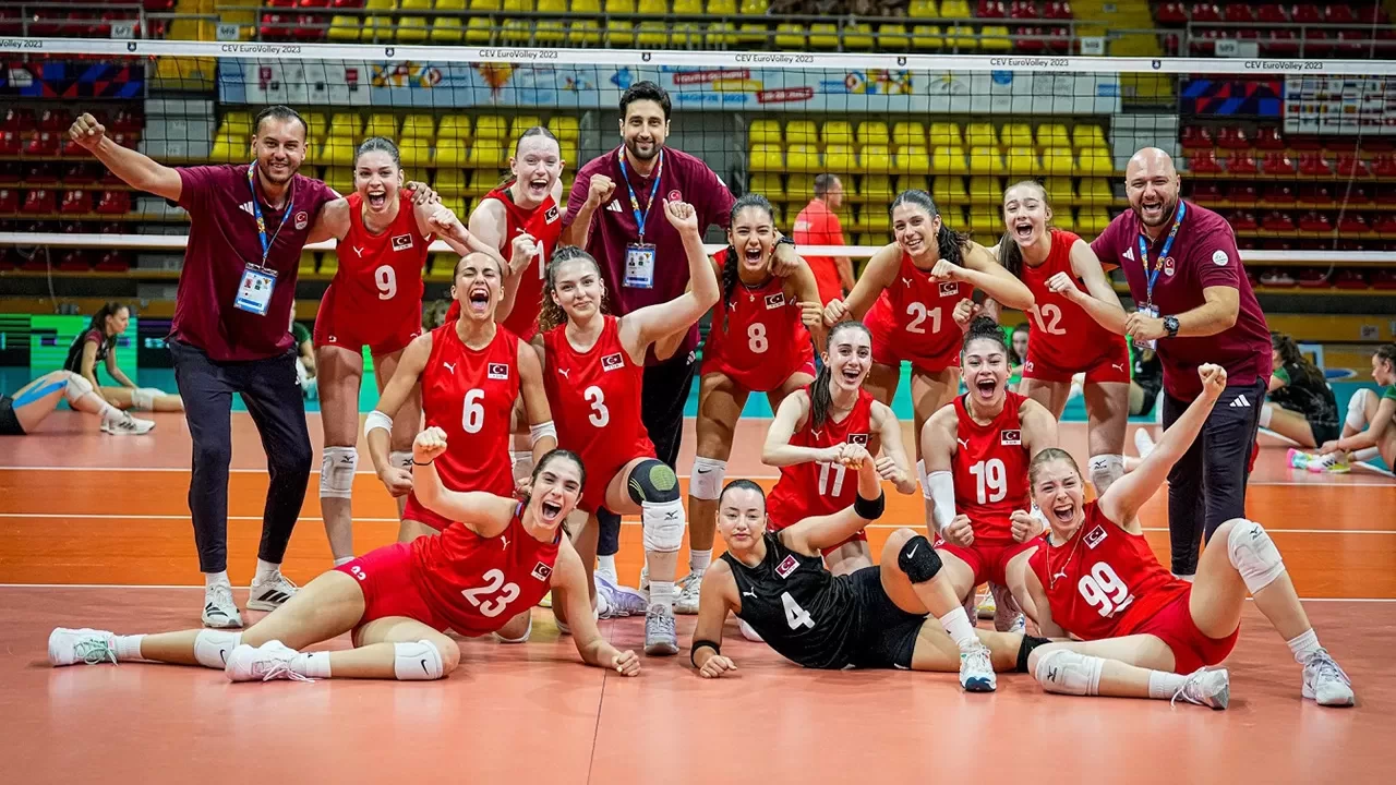 18 Yaş Altı Kadın Voleybol Milli Takımı EYOF 2025’te altın madalya kazandı
