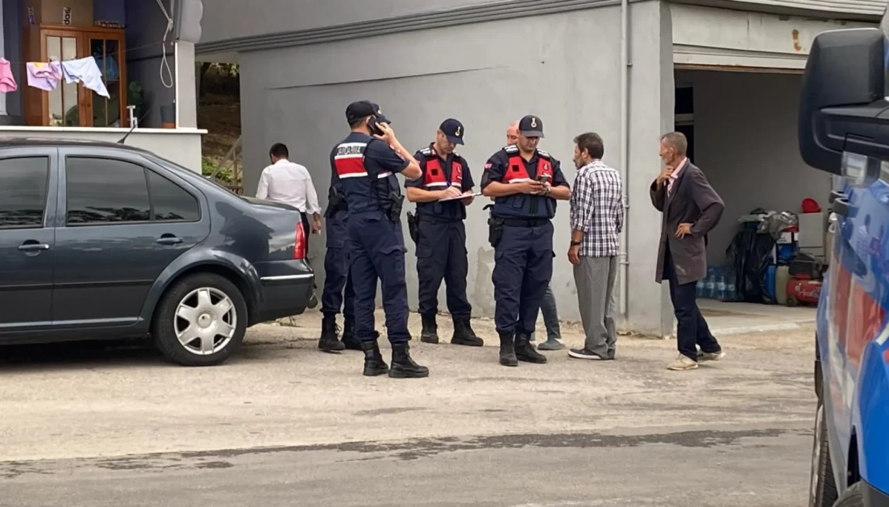 Kocaeli'de kanlı hesaplaşma! Bıçaklandı, silahla geri döndü