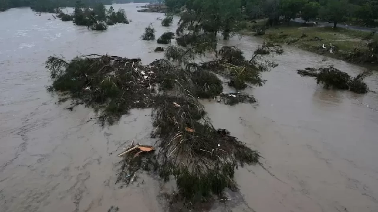 ABD'de sel felaketi! En az 43 kişi öldü