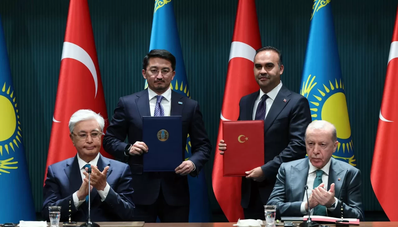 Bakan Kacır, Türkiye-Kazakistan Yüksek Düzeyli Stratejik İşbirliği Konseyi Beşinci Toplantısı'na katıldı