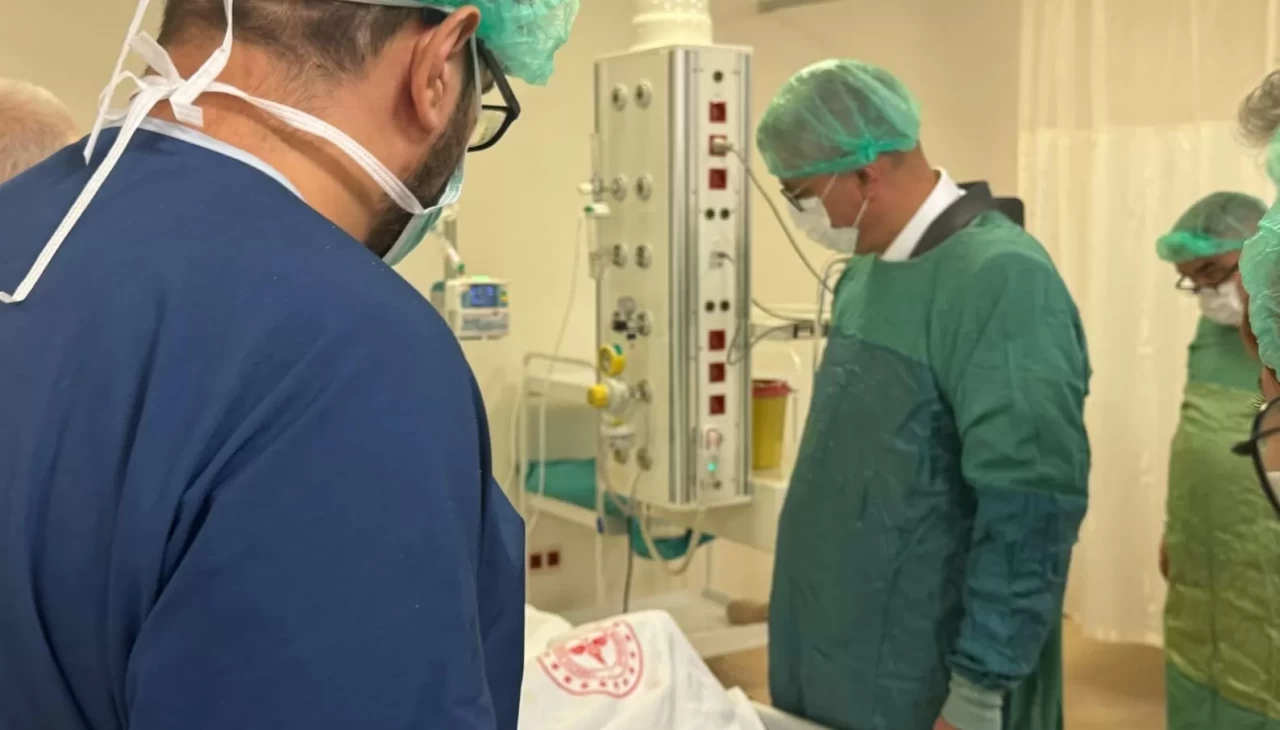 Orman yangınında yaralanan Kader Dereli'nin tedavisi yoğun bakımda sürüyor