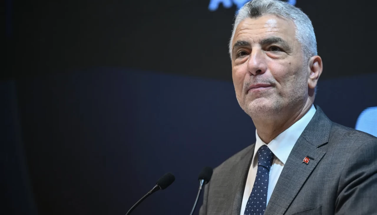 Türkiye vites yükseltti! Ticaret Bakanı Ömer Bolat verileri değerlendirdi