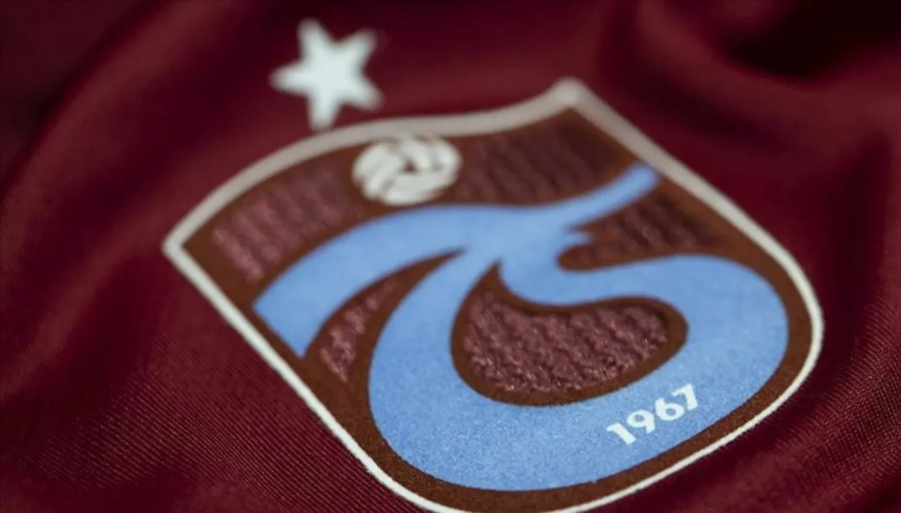 Trabzonspor'da sürpriz ayrılık! Resmi açıklama geldi