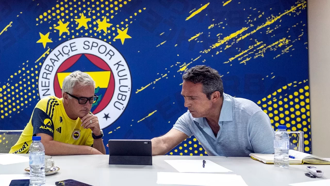 Fenerbahçe’de Ali Koç ve Jose Mourinho transfer zirvesinde buluştu