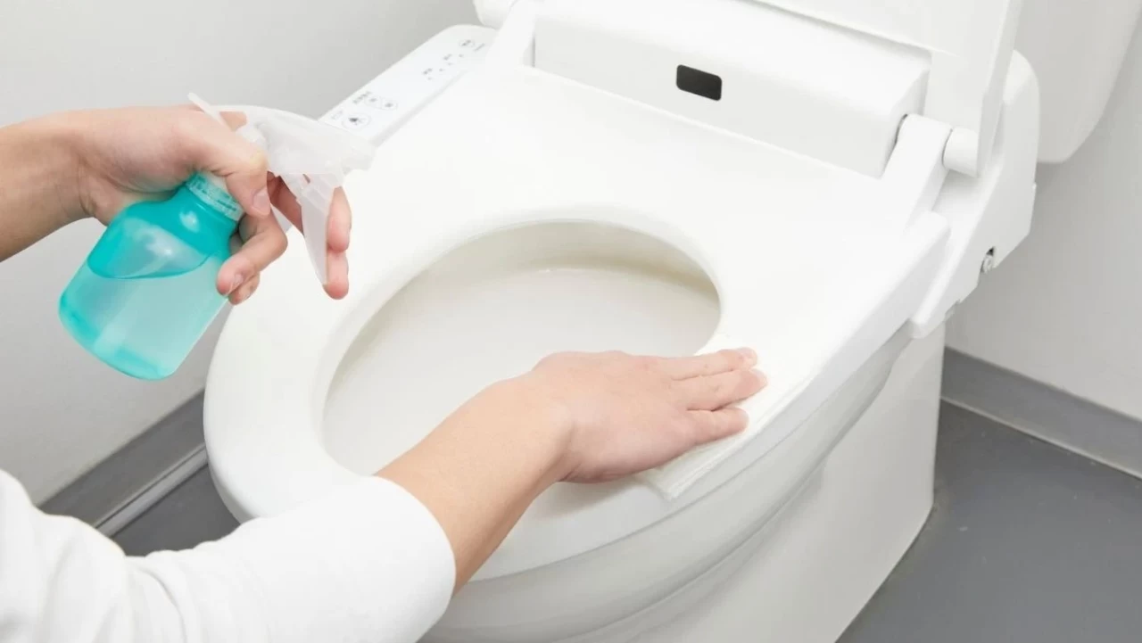 Klozet ve lavabolardaki kokuya jet çözüm!