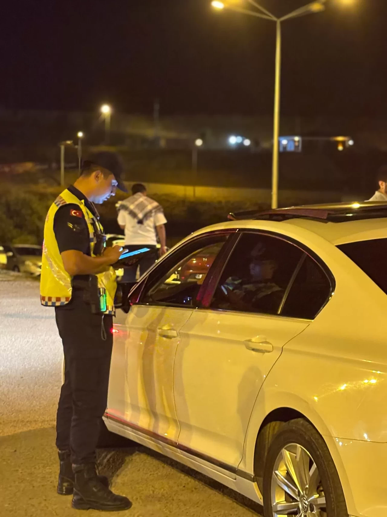 Muş’ta jandarmadan huzur ve güven uygulaması: Aranan 16 kişi yakalandı