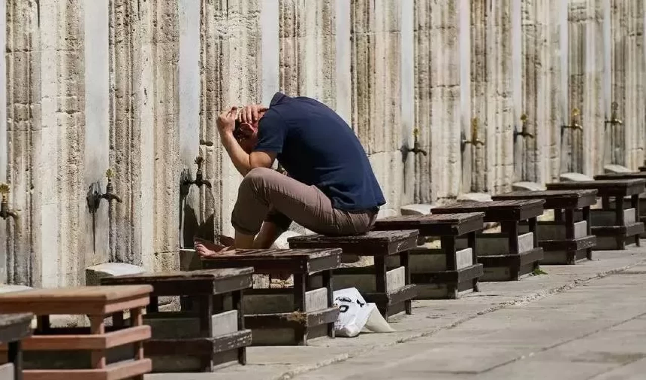 Abdest çeşitleri nelerdir? Hangi durumda hangi abdest alınır?