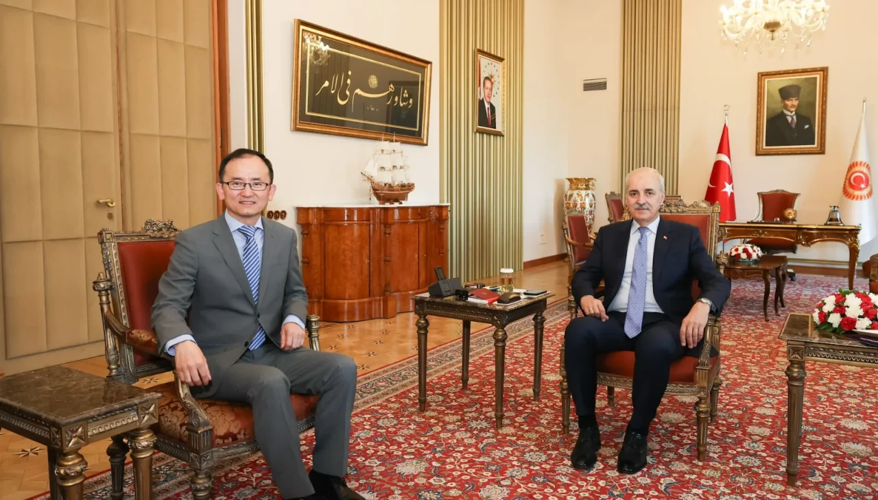 Numan Kurtulmuş, Çin Büyükelçisi Xuebin’i TBMM’de ağırladı