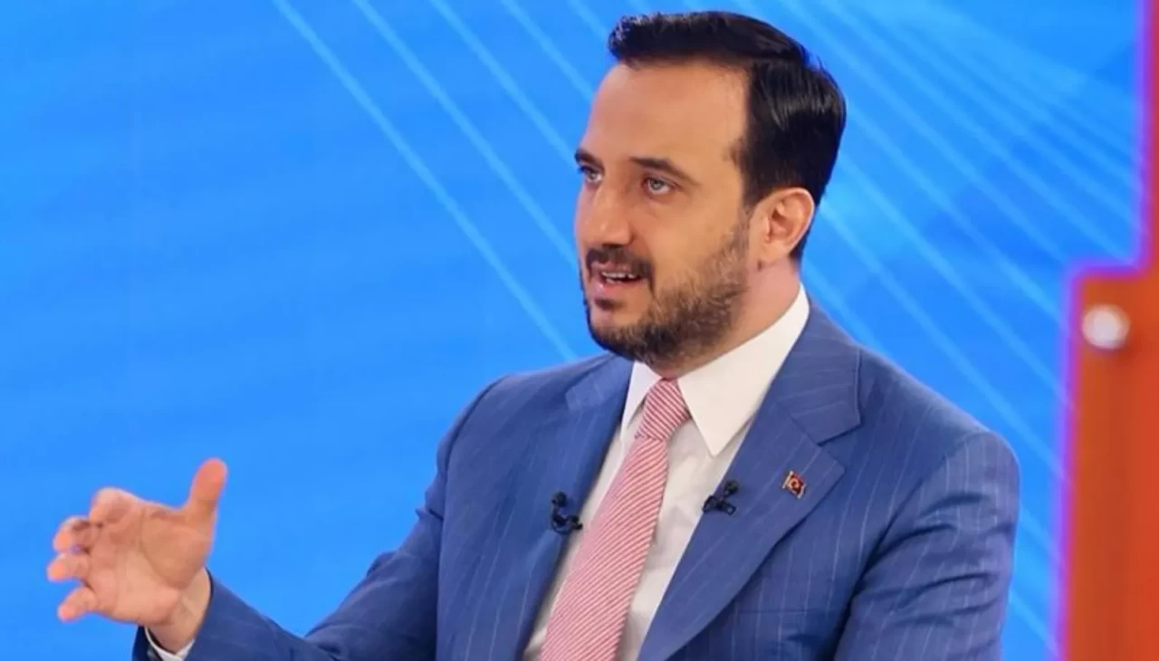 AK Parti İstanbul İl Başkanı Abdullah Özdemir: CHP'ye değil, yolsuzluğa operasyon yapıldı