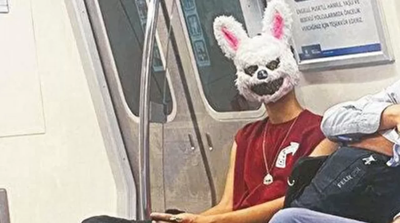 Metrodaki "tüfekli tavşan" yakalandı