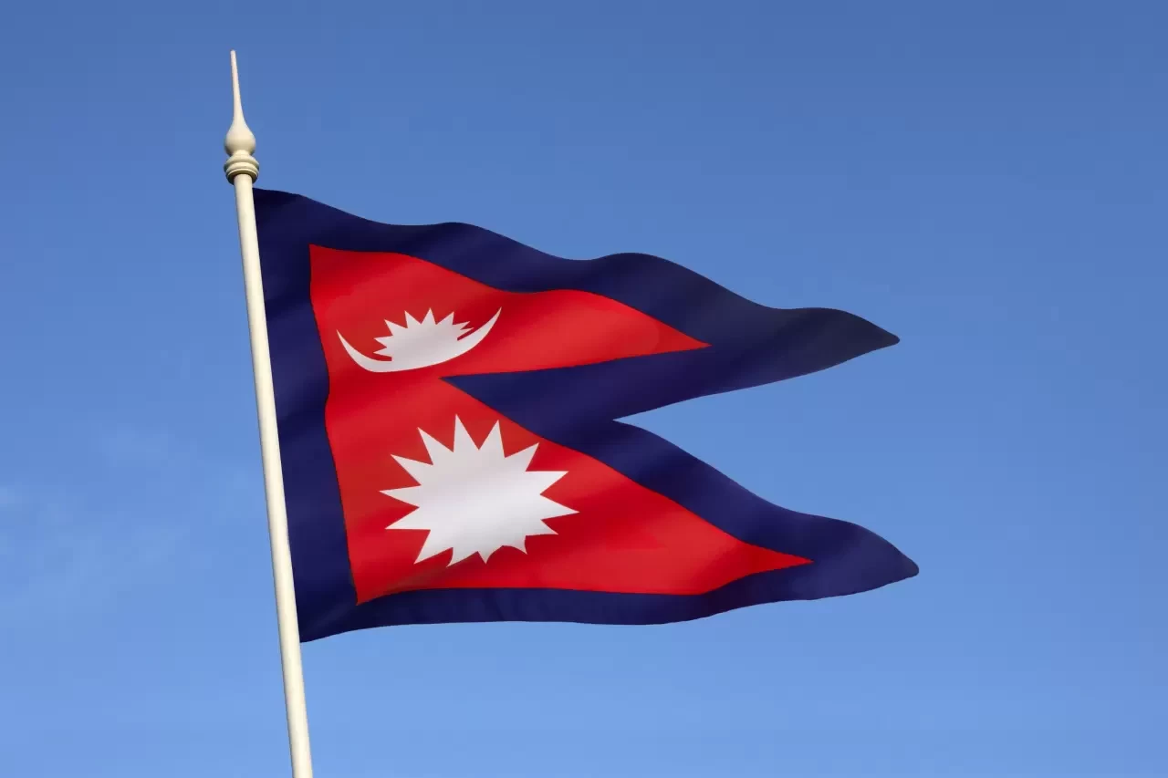 Nepal Bayrağı Nedir? Nepal Bayrağının Üzerinde Hangi Semboller ve Renkler Var, Anlamı Ne?
