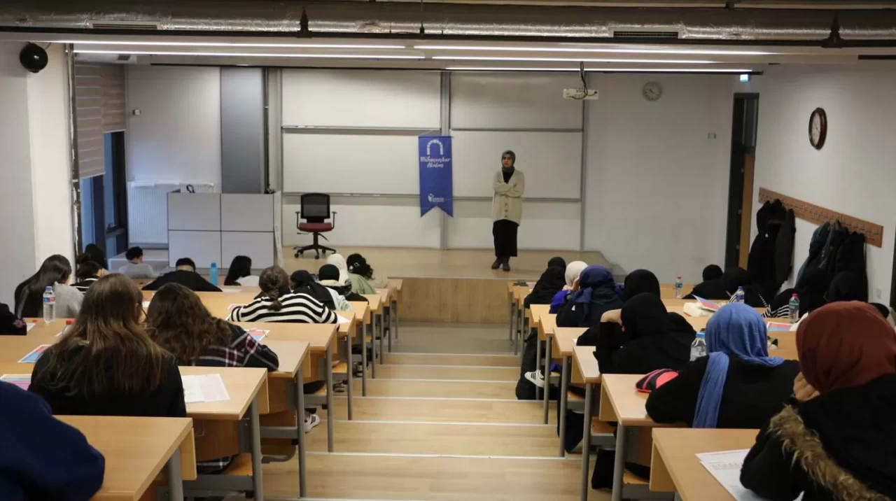 Esenler Belediyesi’nden lise mezunlarına ücretsiz YKS hazırlık kursu