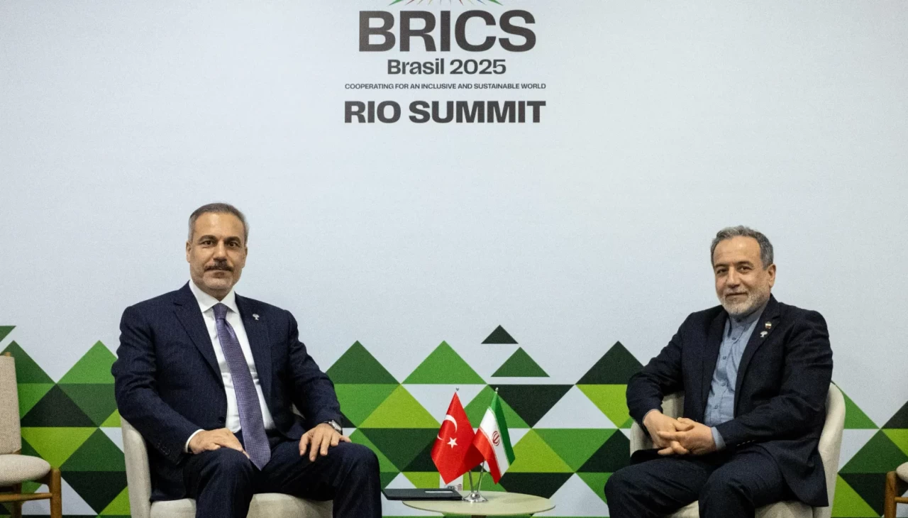 Bakan Fidan, İranlı mevkidaşı Abbas Arakçi ile görüştü