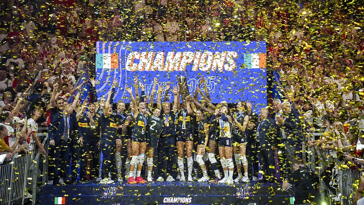 FIVB Kadınlar Milletler Ligi Şampiyonu İtalya kupasına kavuştu