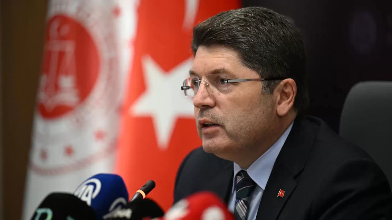 Bakan Tunç: Hükümlü ve tutuklulara mesleki kurslar düzenlenecek