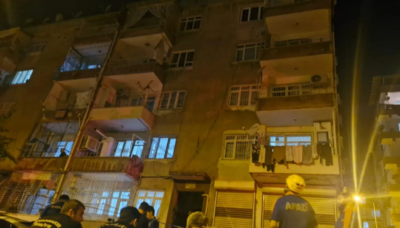 Diyarbakır’da 'apartman sallandı' iddiası üzerine 5 katlı bina boşaltıldı