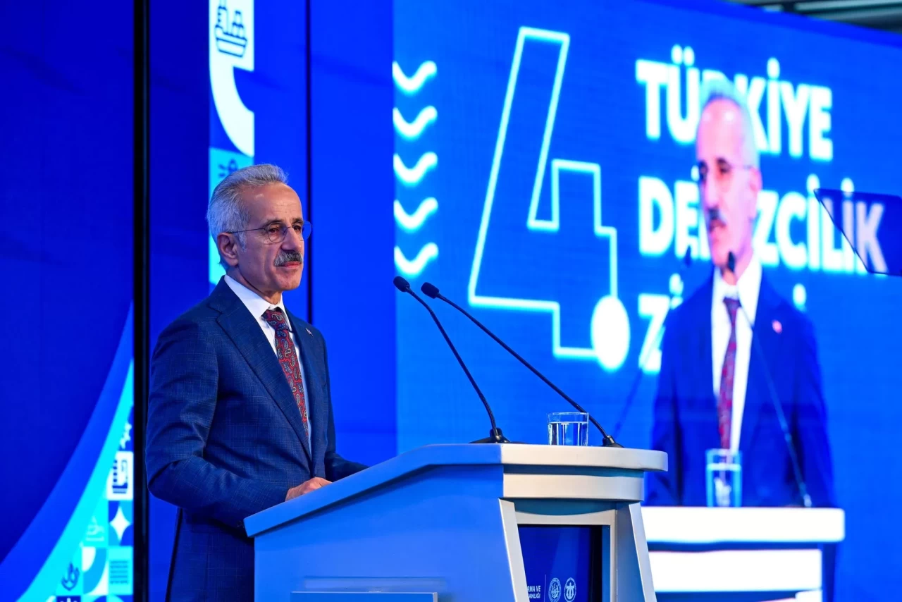 Türk deniz filosuna 14 milyon dolar yenileme teşviği! Bakan Uraloğlu detayları paylaştı