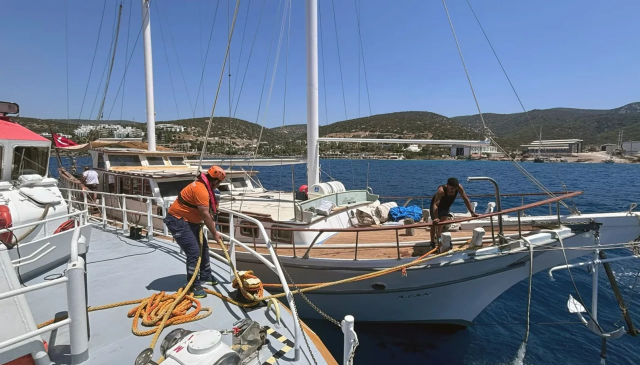 Bodrum açıklarında facianın eşiğinden dönüldü