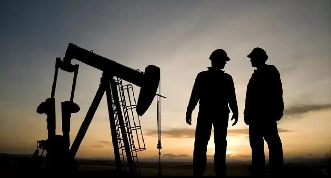 Petrol ve Doğalgaz Mühendisliği Bölümü Nedir, Mezunları Ne İş Yapar, Nerelerde Çalışır?