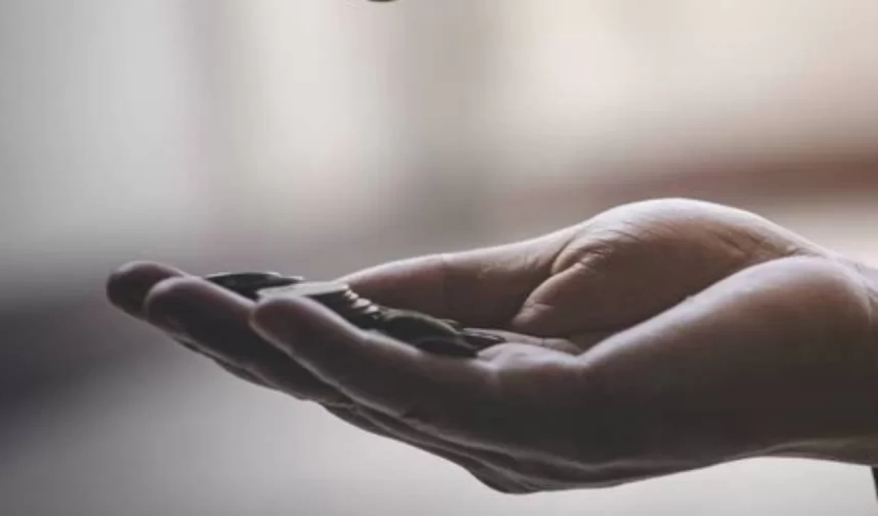 Sadaka, zekat ve infak arasındaki farklar nelerdir?