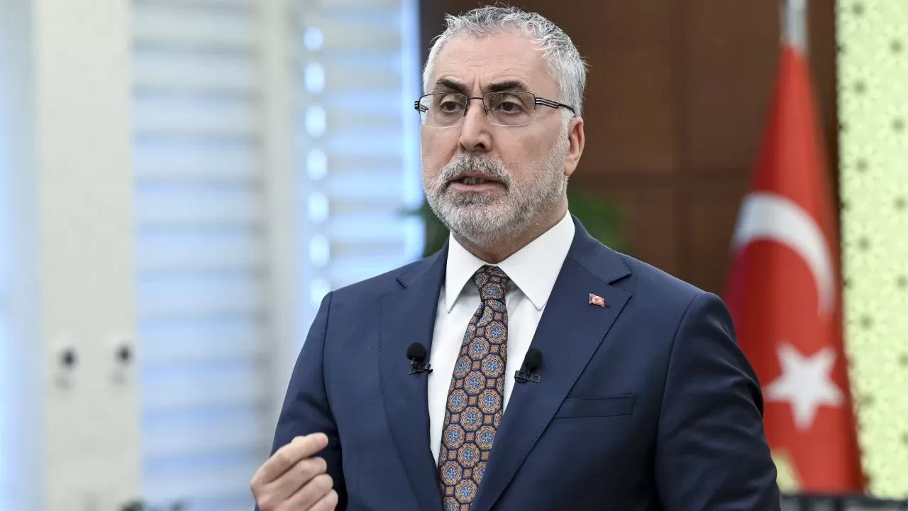 Bakan Işıkhan: İşsizlik oranımız 26 aydır tek hanede