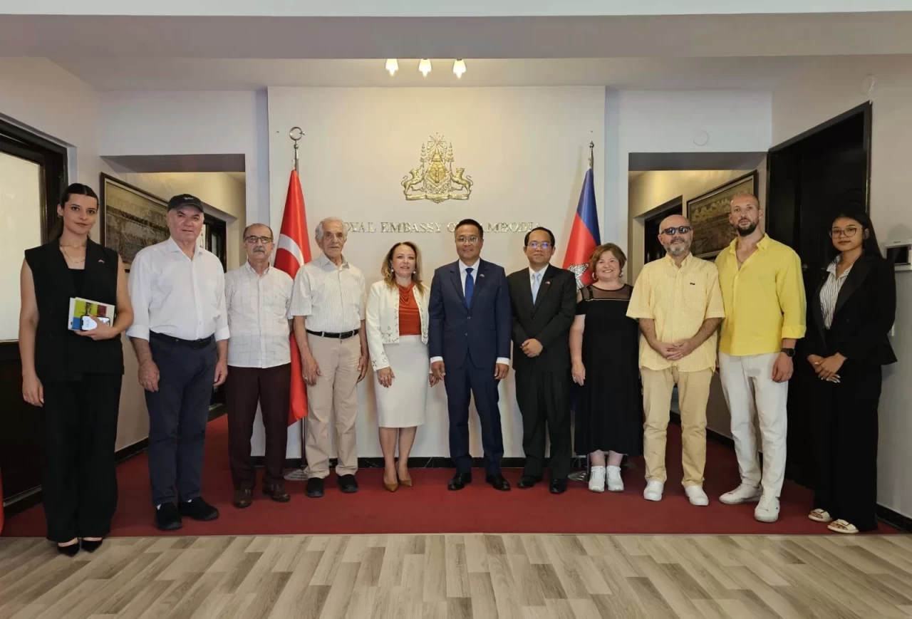 Türkiye ile Kamboçya arasında sağlık ve ticarette stratejik iş birliği