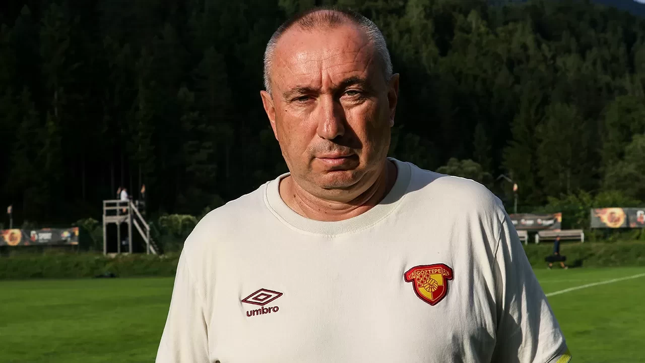Göztepe Teknik Direktörü Stanimir Stoilov, yeni sezon hazırlıklarından memnun değil