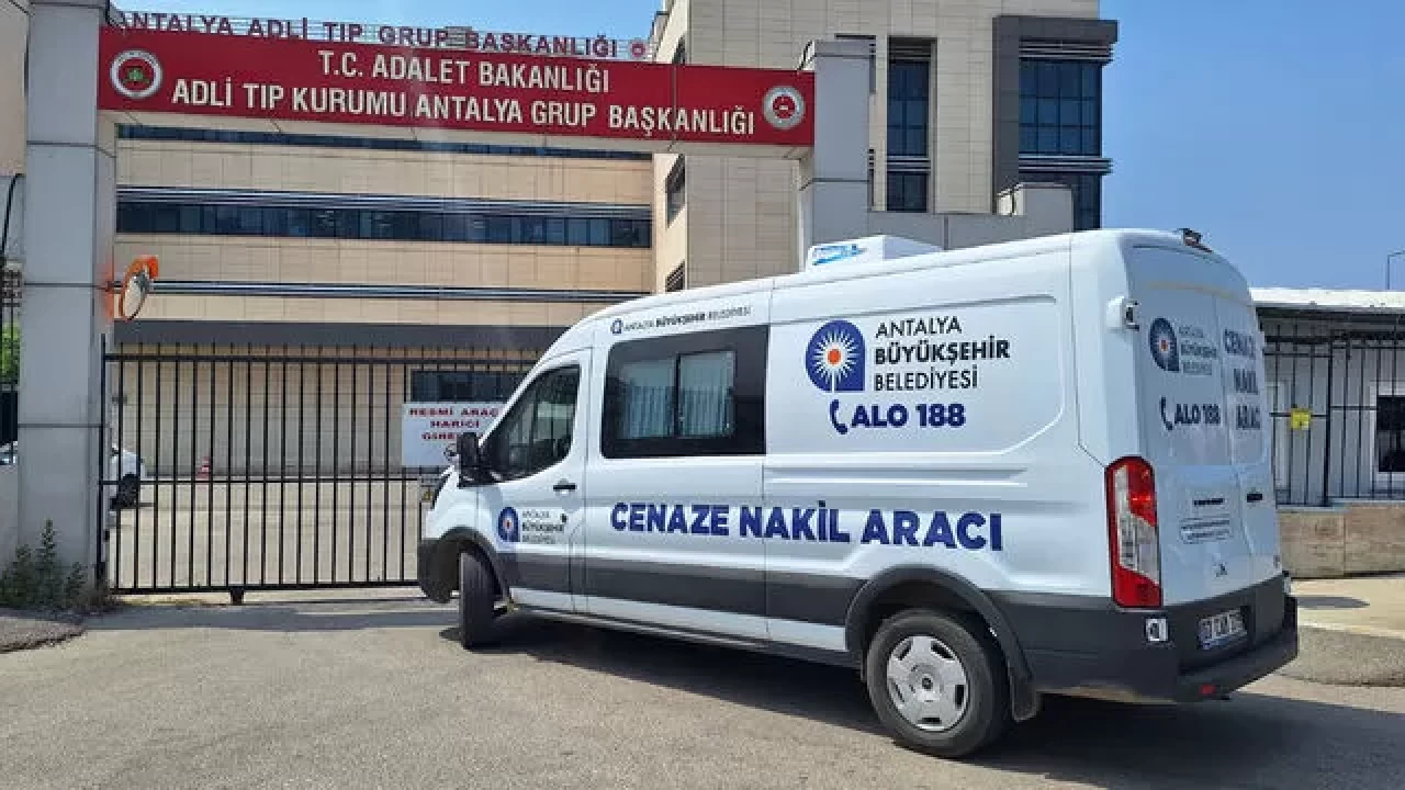 Antalya'da 6 yaşındaki çocuk butik otelin havuzunda boğuldu