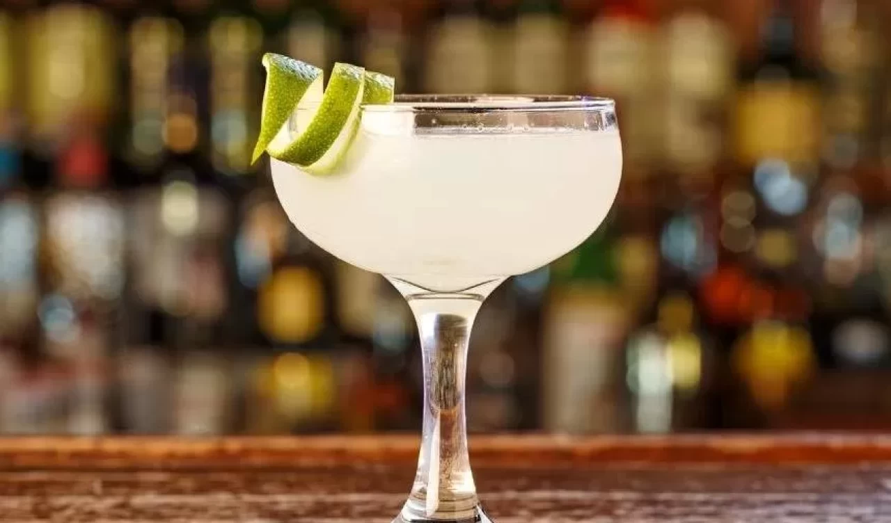 Lime ve romun mükemmel uyumu! Klasik daiquiri tarifi