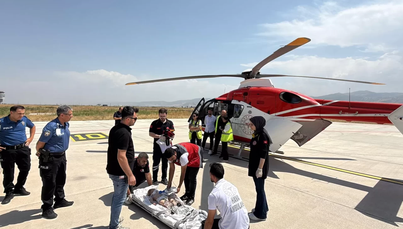 9 aylık bebek ambulans helikopterle Elazığ’a sevk edildi