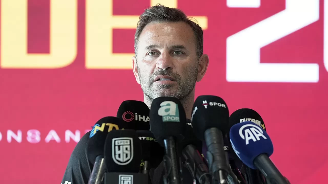 Galatasaray Teknik Direktörü Okan Buruk: “Osimhen transferi umarım kısa sürede biter”