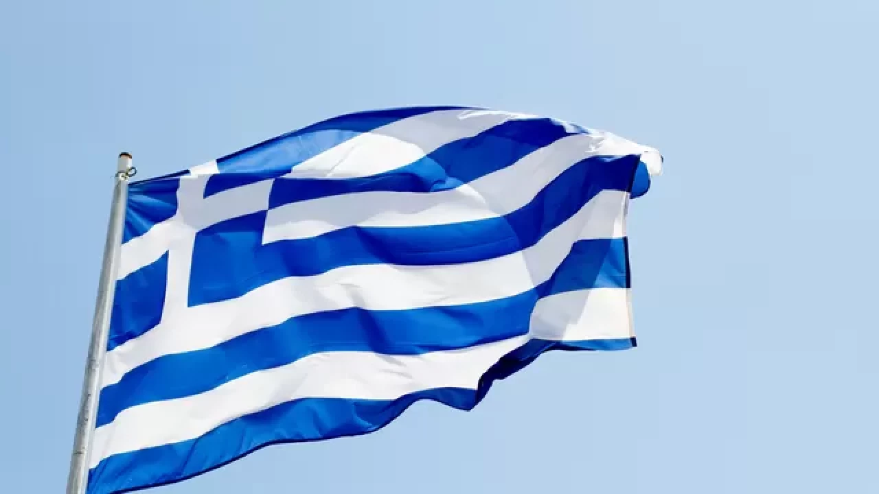 Yunanistan’ın Telefon Kodu, Plaka Kodu, Para Birimi ve Alan Adı Uzantısı Nedir?