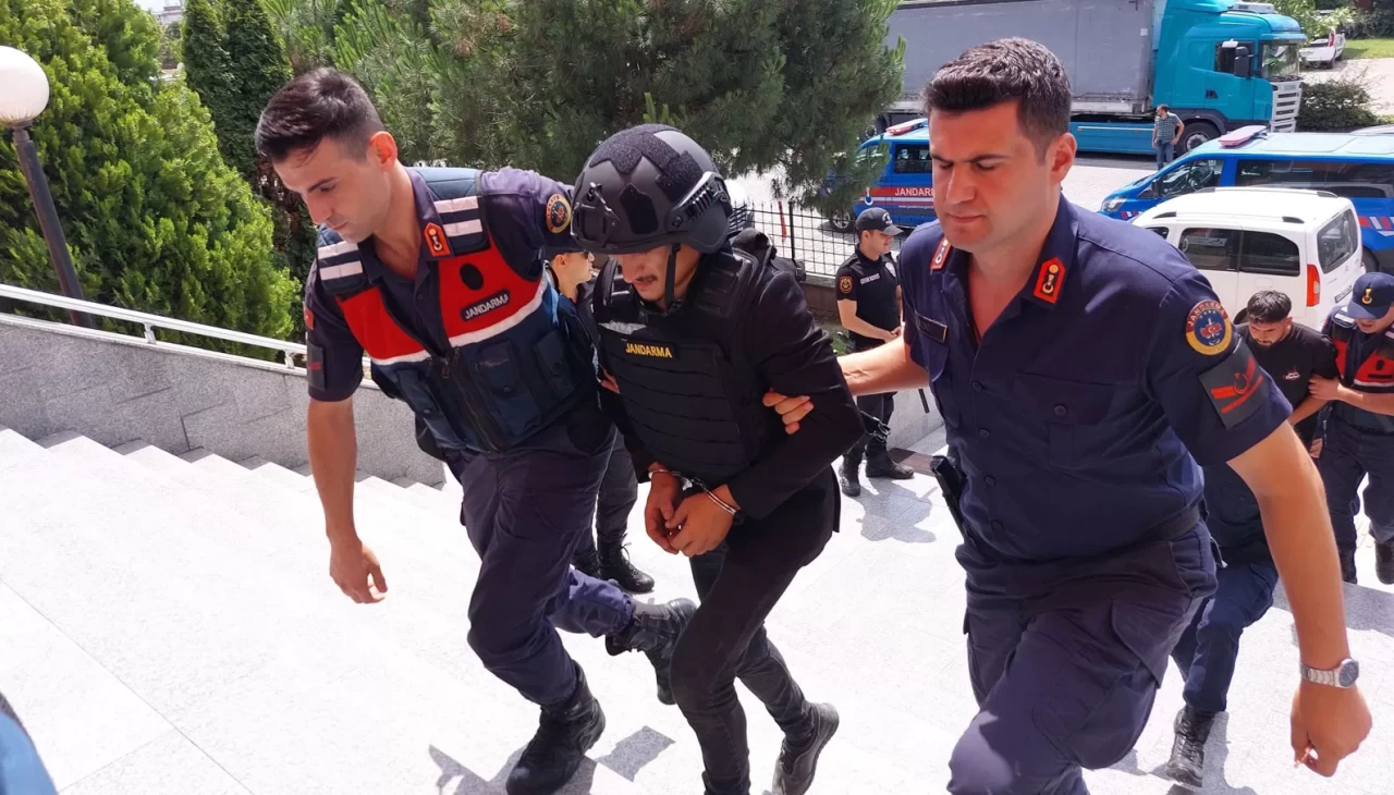 'Muhtarlık seçimi husumeti' cinayetinde 2 kardeşi öldüren şahsa 50 yıl hapis