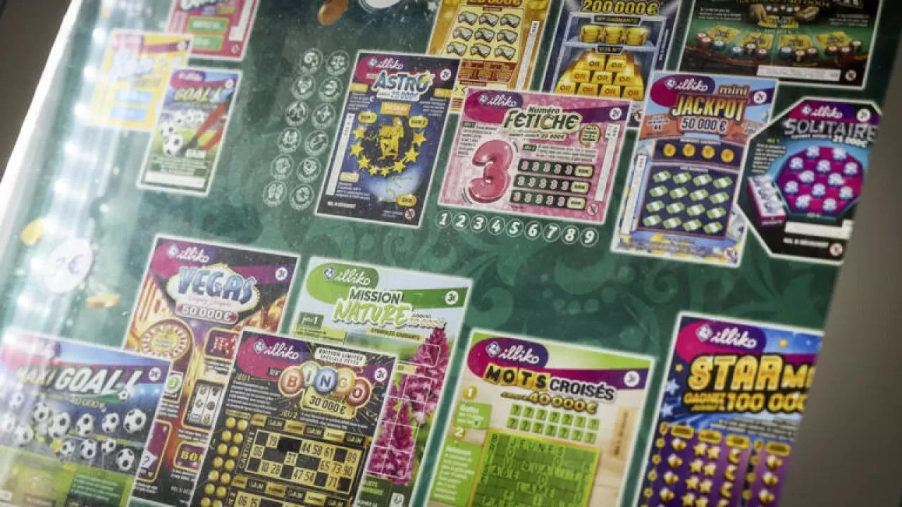 Piyangoda yaptığı hata sayesinde bir gecede iki kez milyoner oldu