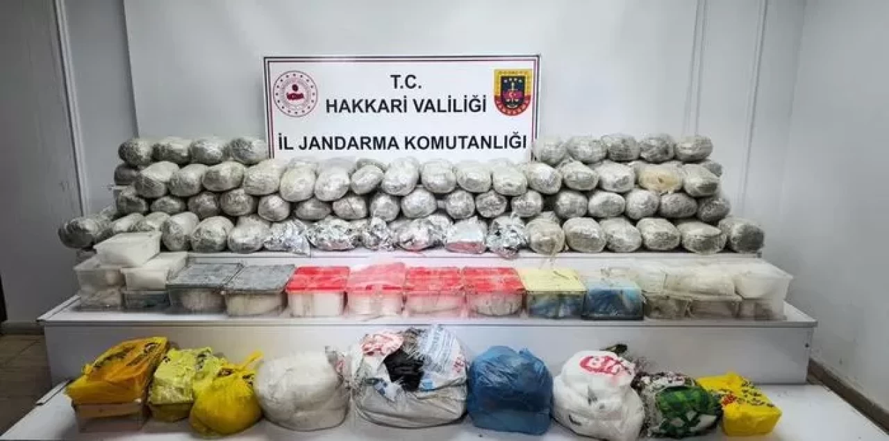 Yüksekova'da jandarma 70 kilo sentetik uyuşturucu ele geçirdi
