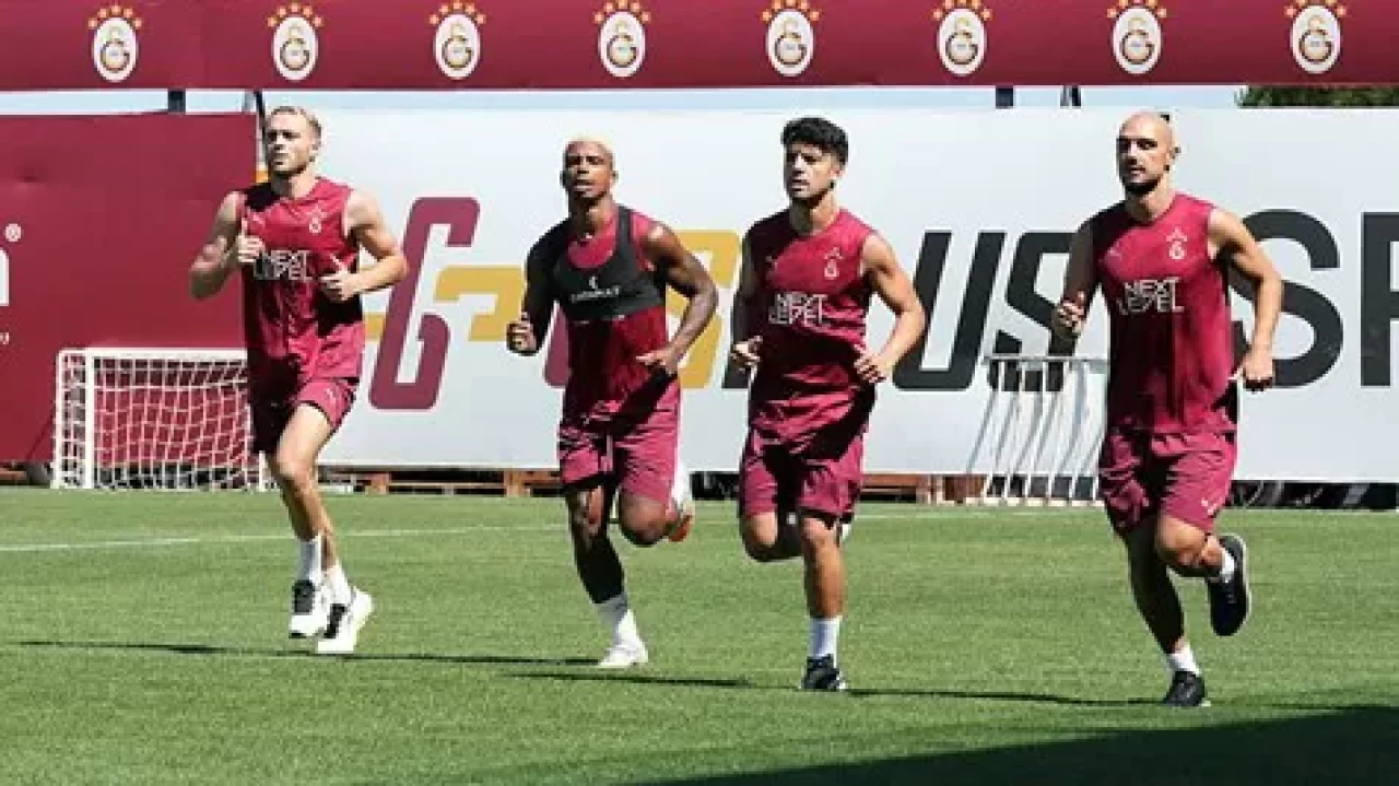 Galatasaray'da yeni sezon hazırlıkları sürüyor