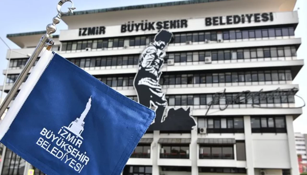 İzmir'deki yolsuzluk operasyonunda Cemil Tugay detayı