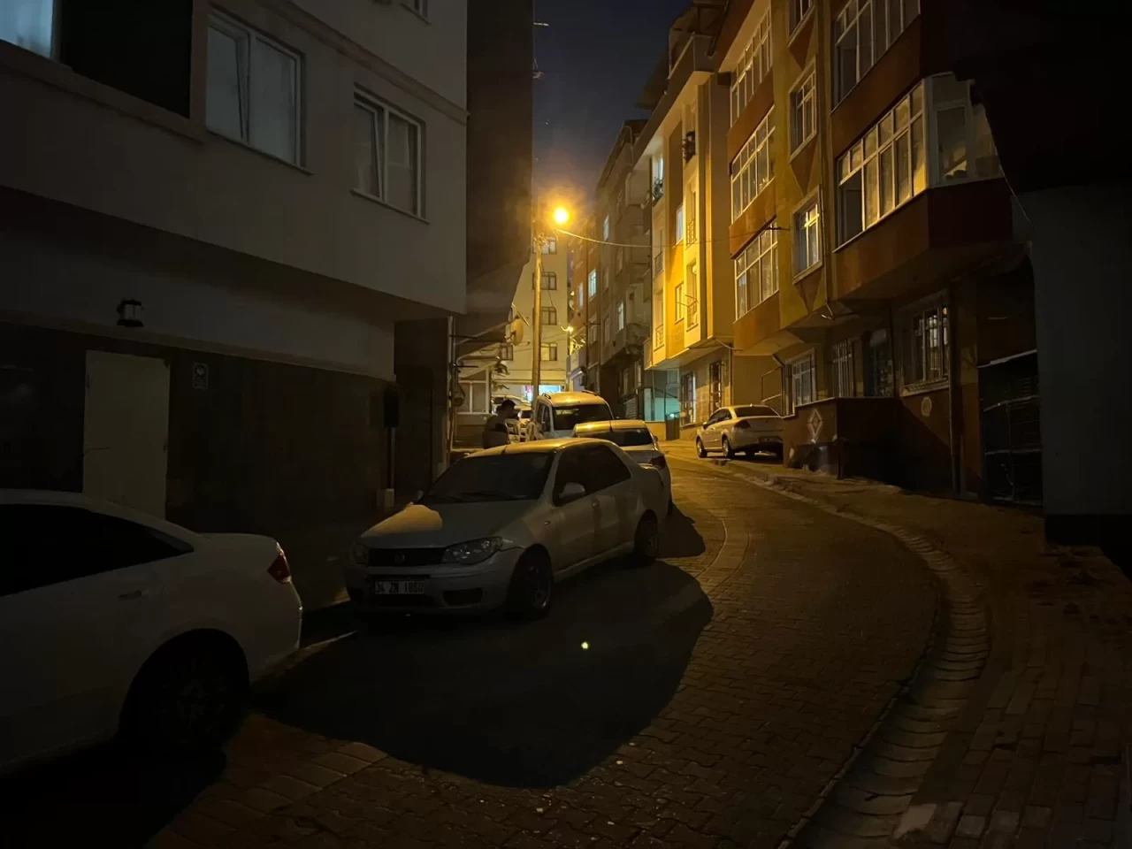 Küçükçekmece'de 4 kişilik aile tavuktan zehirlendi