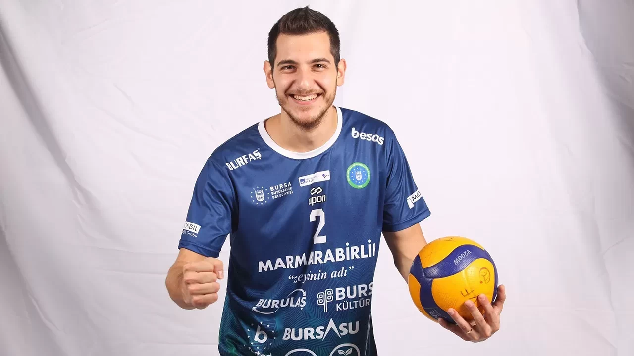 Emre Berat Fırat, İstanbul Gençlik Spor’a transfer oldu